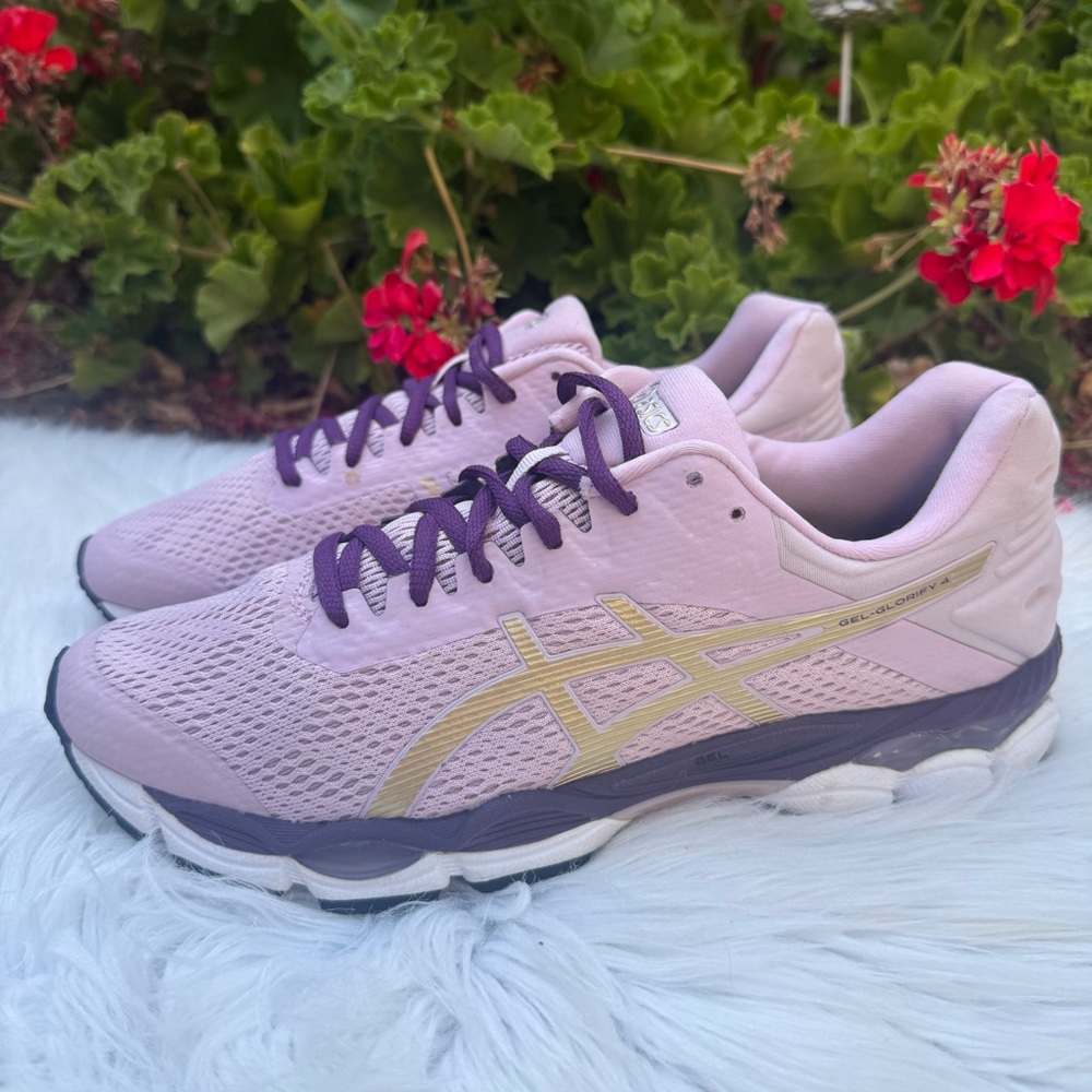 ASICS Gel-Glorify 4 Sneakers